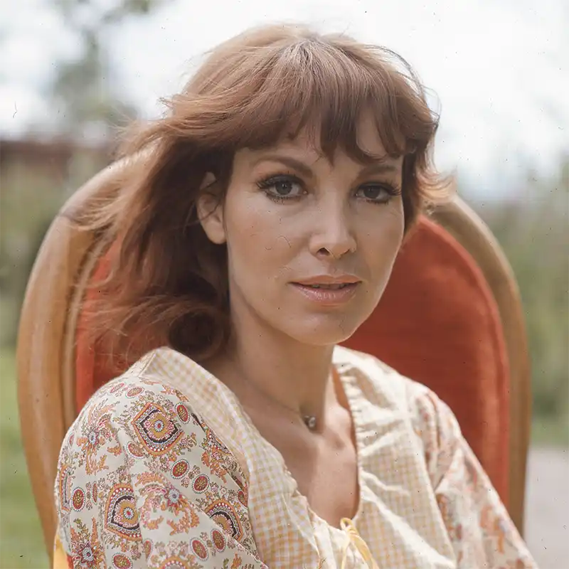 Porträt der Fernsehmoderatorin Petra Schürmann, fotografiert von Ingeborg Bock-Schroeder, aus dem Archiv der Sammlung Bock-Schroeder